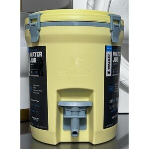 STANLEY Adventure Fast Flow 2 Gal Water Jug, POMELO YELLOW